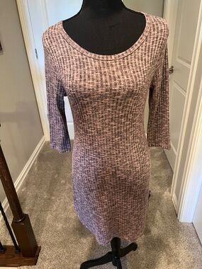 Cleo Ribbed Scoop-Neck Long Sleeve Heathered Mauve Midi Dress Size Medium
